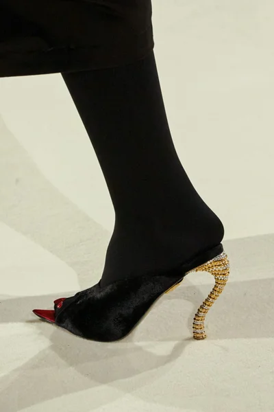 Look 72